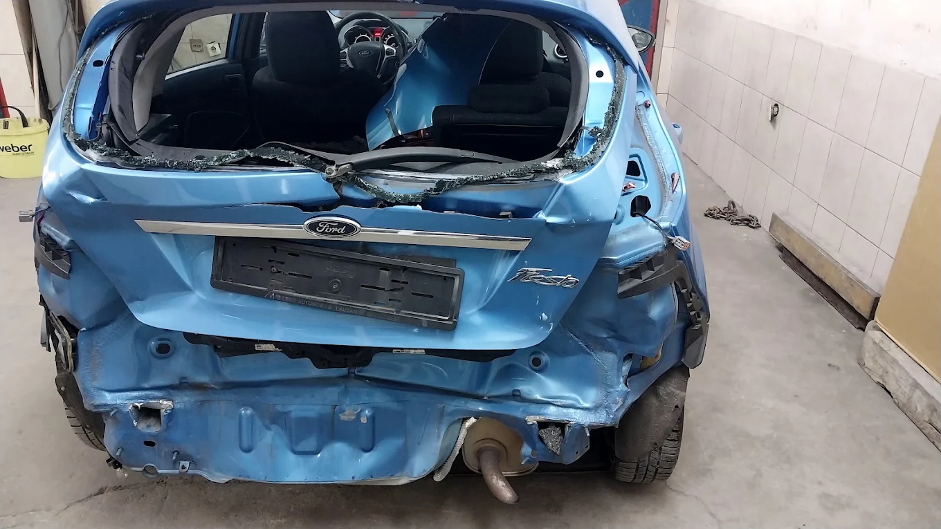 Radovi u radnji Slović Servis